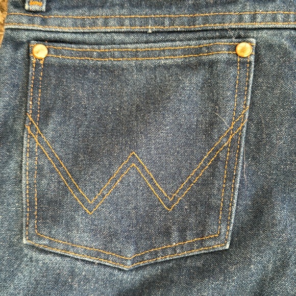 Wrangler 32 x 34 classic right bootcut Jean - Picture 8 of 9